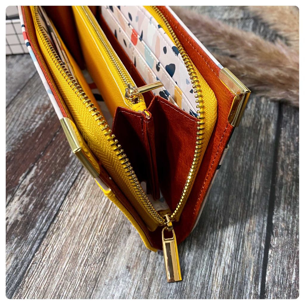 "Sun-dried Terrazzo" Continental Fab-Purse